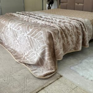 Couverture GOLDEN BEAR MARQUE ABM  2 places 7 KG 220*240CM beige