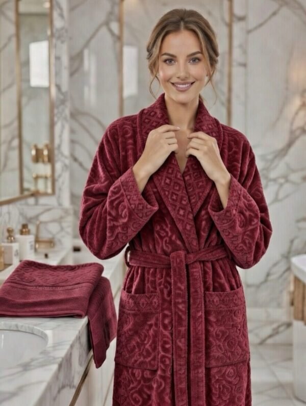 Cape de bain avec deux serviettes marque ABM JACQUARD 100% coton haute qualité