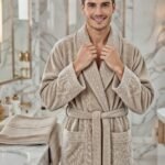 Cape de bain avec deux serviettes marque ABM JACQUARD 100% coton haute qualité