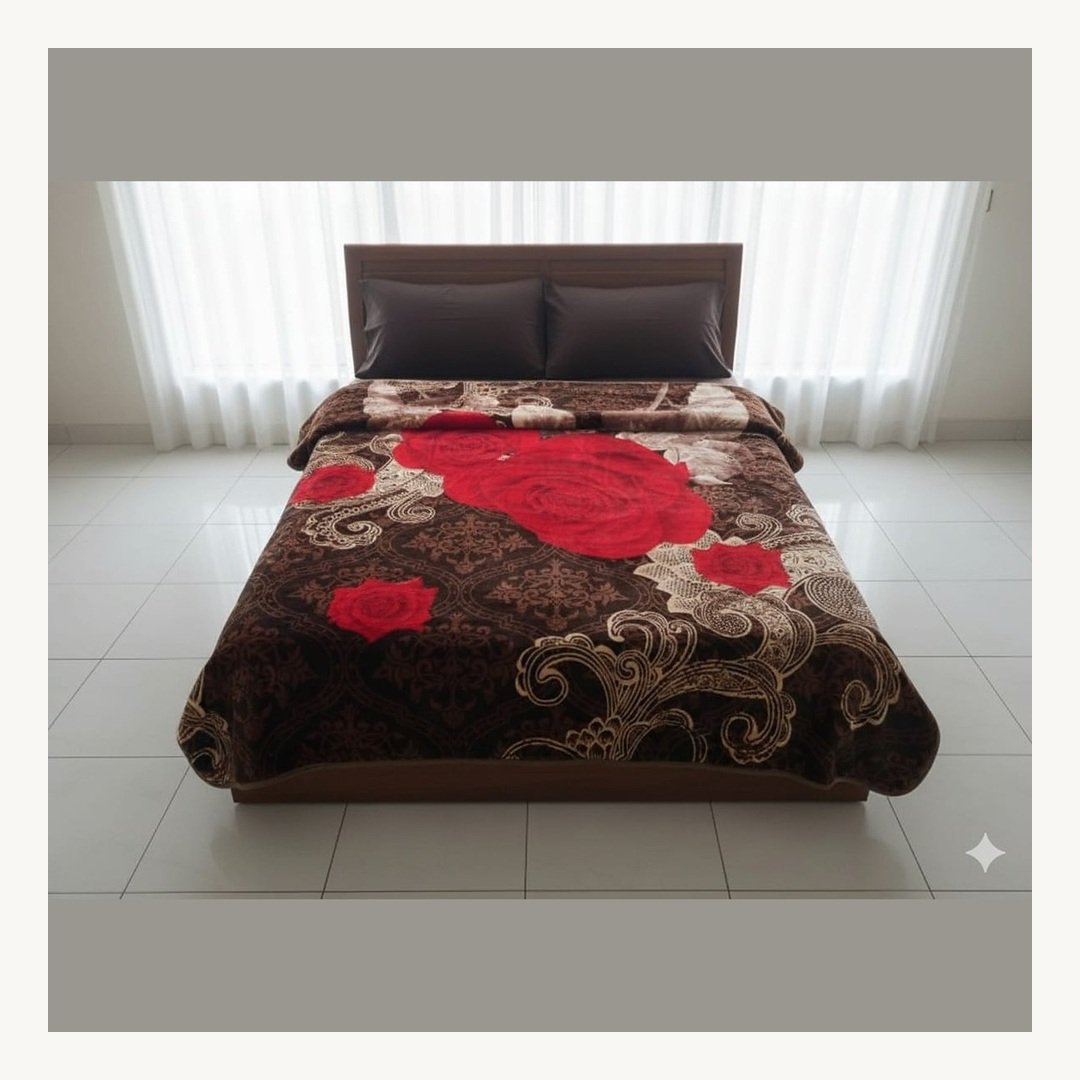 ACzvgPwcspGjOBmJ.jpg Couverture SOLAR BEAR MARQUE ABM double faces 2 places 12 KG 220*240CM - marron roses rouges – Image 1