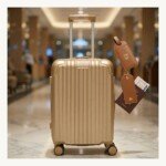 valise moyen model ( 65×42×29cm) incassable marque ABM roues démontable – beige gold