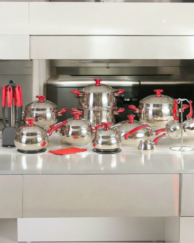 Batterie De Cuisine 32 Pièces Inox MARQUE Lines ROUGE