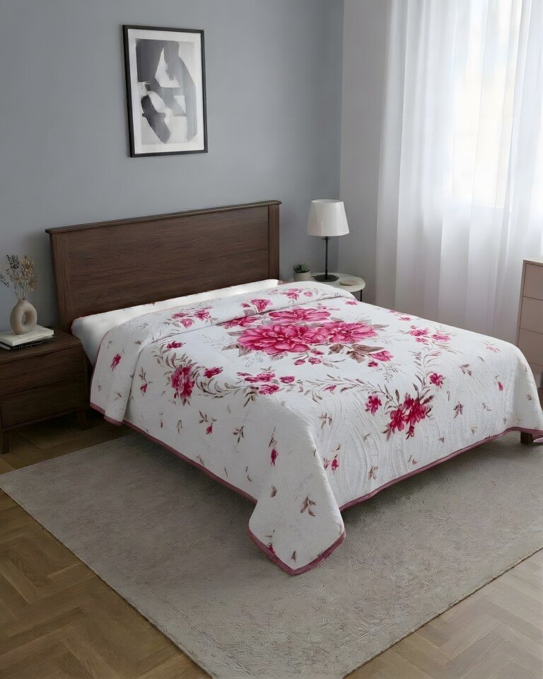 couverture TRUE LOVE fleurs roses - Couverture TRUE LOVE MARQUE ABM 2 places 6 KG 220*240CM - Blanc, fleurs roses